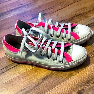 Womens light gray and hot pink converse, size 9